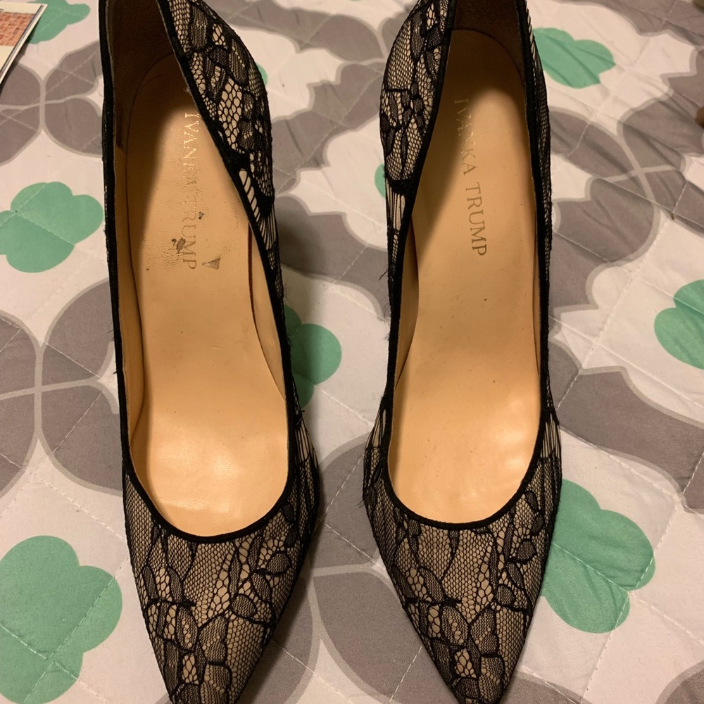 Shoes - Picture 4 of 4